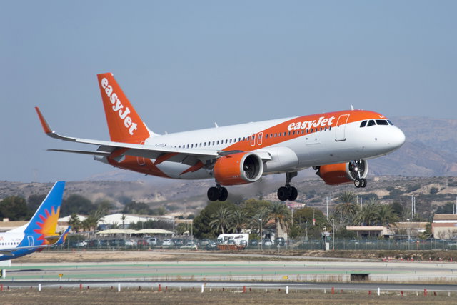 A nyár egyik bomba üzlete közeleg Európában, az easyJet felvásárlása drámai körülmények között megkezdődhet
