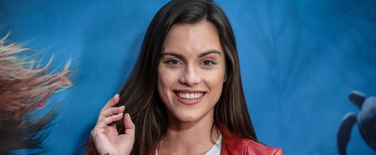 Gelencsér Timi melltartó nélkül zsűrizik a Miss Balaton 2026-on, mindenkinél szebb