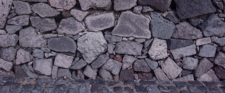 Buli után be kellett zárni a várat