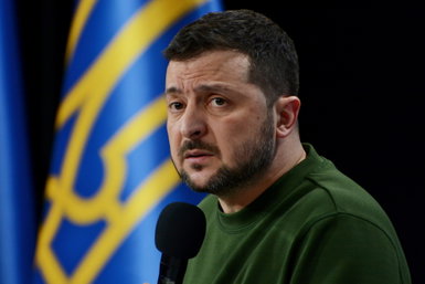 Botrány Ukrajnában, bukott az egész kormány, Zelenszkij rendszere válságban, kritikus a helyzet a Krím félszigeten is