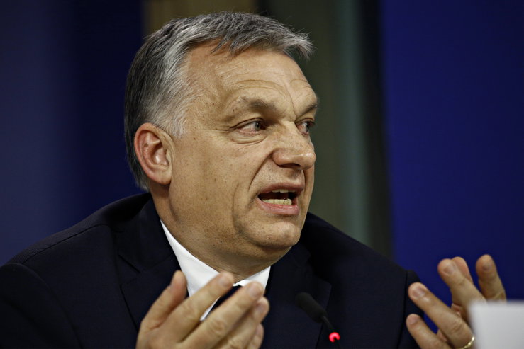Orbán makacsul kapaszkodik székéhez, de közben már a politika utáni életre gondol: mi lesz vele a Fidesz után?