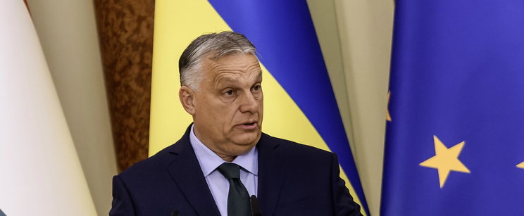"Mozgolódhatna már" - Megtalálták az eltűntnek hit Orbán Viktort - Baráti körben kapták el egy fényképre