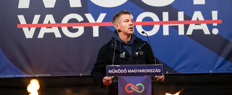 "Erre inni kell!" - tréfálkoznak a magyarok Orbán Viktorral, mert Magyar Péter büszkén számolt be a 19 centiről
