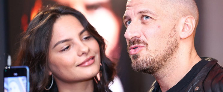 „Te megtaláltál engem...” - szívhez szóló üzenetet küldött Vastag Csaba a feleségének, ez volt az oka