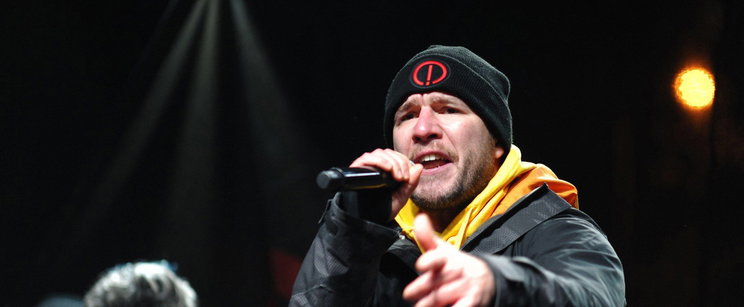 „Felfoghatatlan” - Fényes nappal, a falhoz szorítva fojtogattak egy nőt a Lehel térnél, Molnár Áron is megszólalt az ügyben