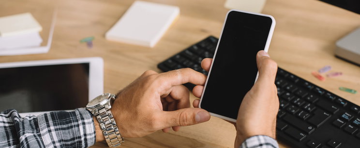 Telefonüzenetből tudta meg a 21 éves férfi, hogy rákos – évekig azt hitte, csak az edzéstől fáj a lába