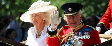 Meghan és Harry csúnyán pofára esett, Károly király keményen helyre tette őket