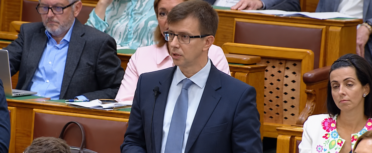 Bóka János rekordárról beszélt – úgy tűnik, a Fidesz frakcióvezetője nem végezte el a házi feladatot