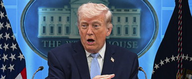 Sötét jövőképet vázolt fel Donald Trumpnak a Végzet Prófétája: a látnok szerint drámai veszély fenyegeti az elnöki gépet