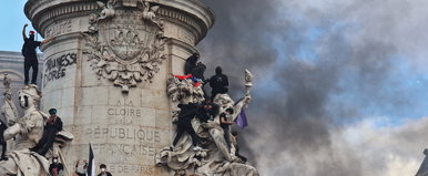 Szia uram! Francia fosztogatásból származó luxus cucc a Vinteden érdekel?