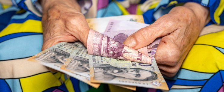 Kiderült: ekkora nyugdíjemelés várható jövőre - 2,2 millió embert érint a döntés