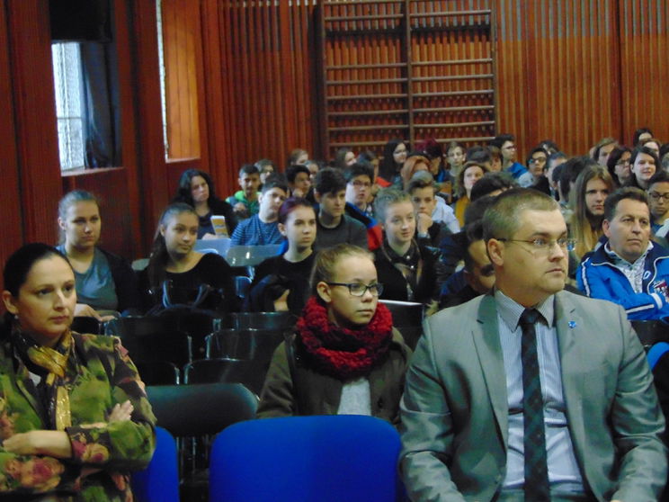 Tájékoztató és toborzás Gyakornoki-program GINOP 5.2.5-16-2016-00001 - GINOP 5.2.4-16-2016.  Nyíregyházi Szakképzési Centrum 2016. 12.08.