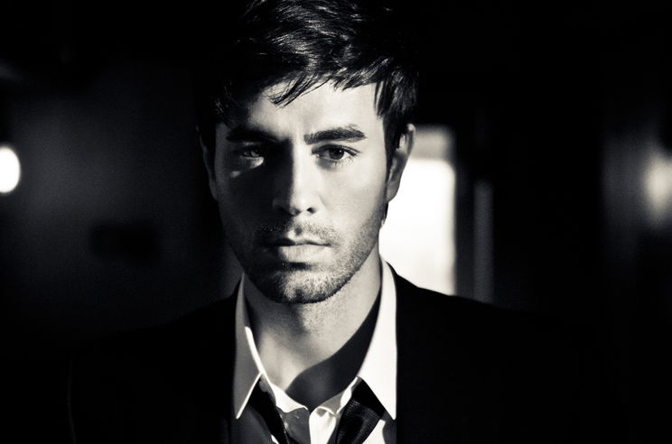 Enrique Iglesias tavasszal visszatér hozzánk