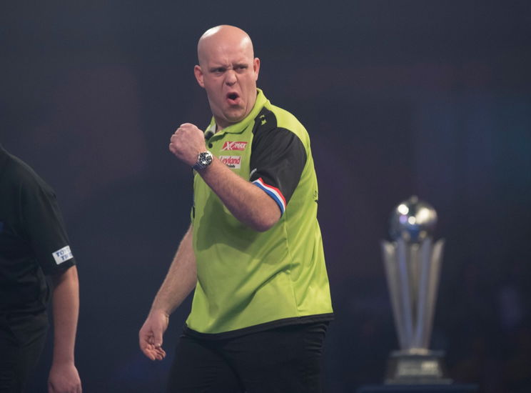 Van Gerwen gálázott, harmadszor is világbajnok