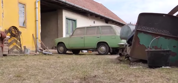 104 km-t futott Lada került elő egy pajtából