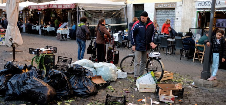 Bűz és tűz: Róma nemcsak a hőségtől szenved