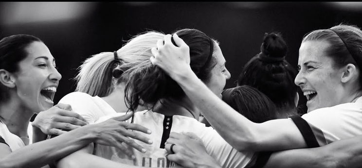 Ütős reklámmal ünnepli a Nike a vb-győztes amerikai focicsapatot