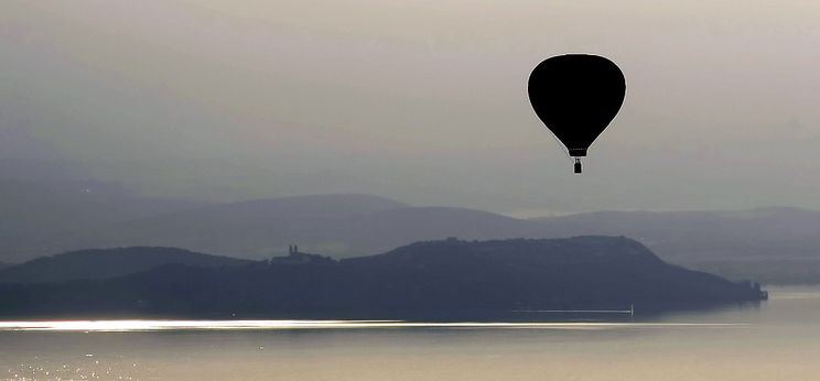Stadionok, felhőkarcoló a Balaton partján?