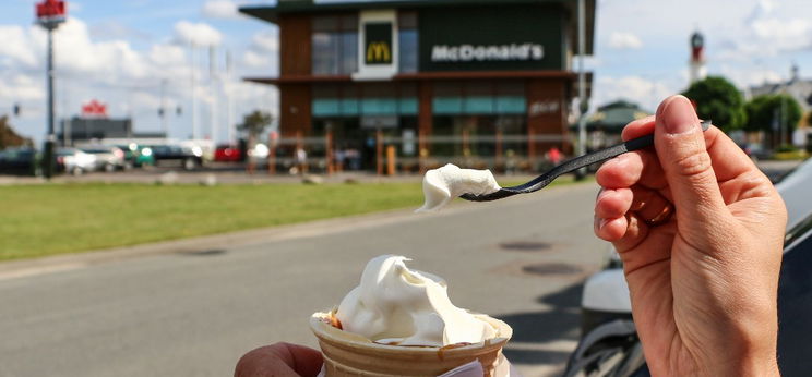 Eltűntek a székek a McDonald’s legújabb étterméből