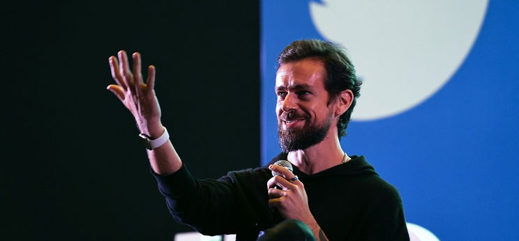 A Kuncogó Különítmény borsot tört a Twitter-főnök orra alá