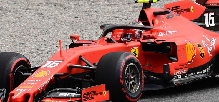 Vettel őrültsége ellenére Leclerc behúzta a Ferrari hazai versenyét – videó
