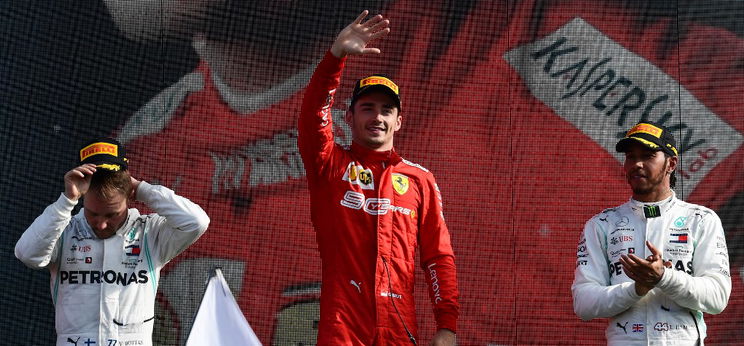 Charles Leclerc kiélvezte a győzelem ízét a monzai dobogón – galéria
