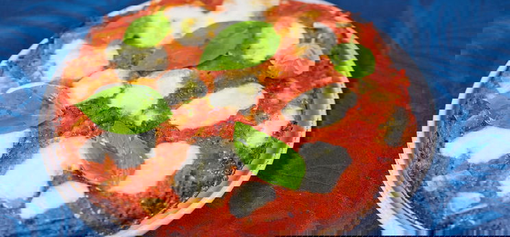 Nem kell ide pizzatészta, csak hús