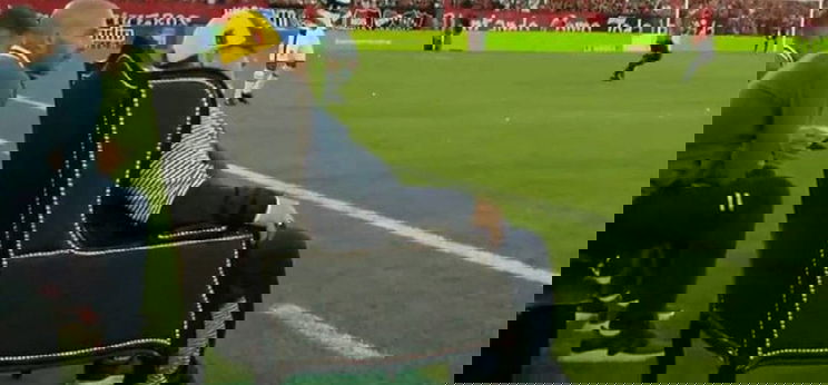 Királyi trónon ülve döngölte földbe egykori csapatát Diego Maradona – videó