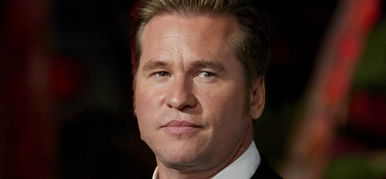 Val Kilmer legyőzte a rákot, így néz ki a kezelések után