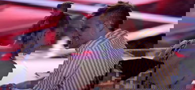 Vicces módon reklámozza közös „gyermekét” Dallos Bogi és Puskás Peti – videó