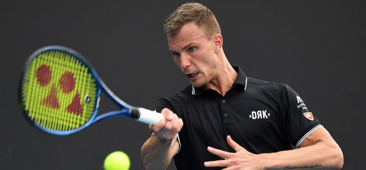Australian Open: Fucsovics már a 32 között van, Babos az első körben kiesett – videó