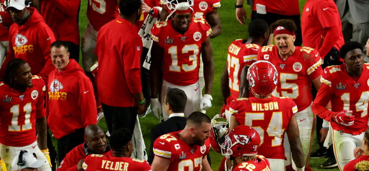 Super Bowl: óriási utolsó negyedes fordítással lett bajnok a Kansas City – videó