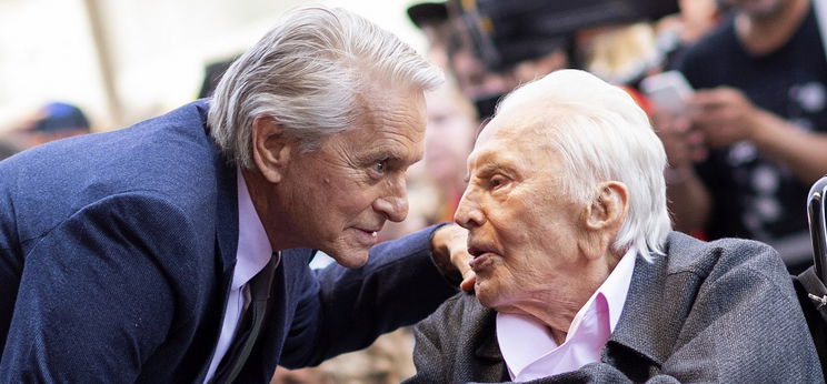 Így búcsúzott Michael Douglas édesapjától