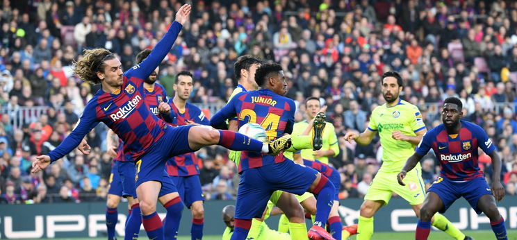 Simának induló, ám nyögvenyelőssé váló rangadót nyert meg a Barcelona – videó