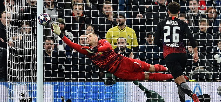 Tottenham-verést értek Gulácsi Péter bravúrjai a BL-ben – videó