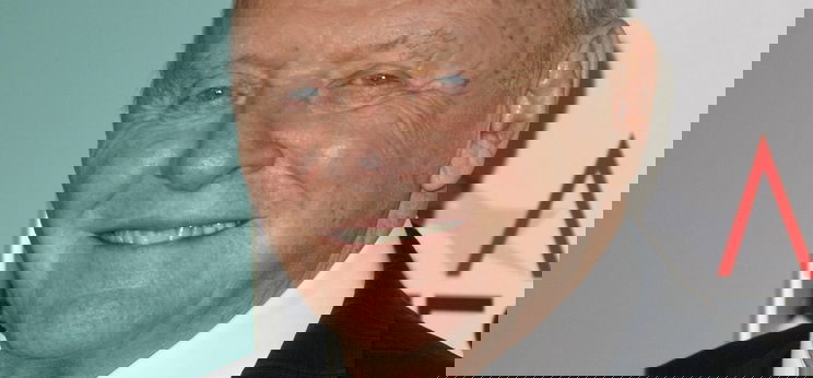 Anthony Hopkins a macskájának szerenádozik a karanténban – videó