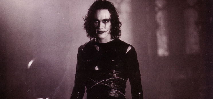 27 éve hunyt el Brandon Lee: megható üzenetet osztott meg a család