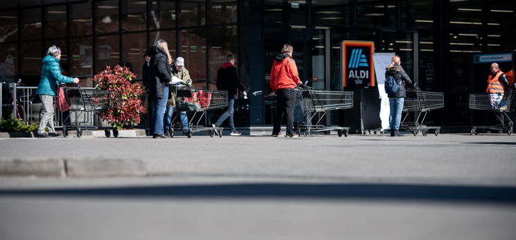 Ezt kérik tőled az Aldi dolgozói! – rendhagyó reklám