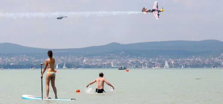 Már lehet nevezni az augusztusi Balaton-átevezésre