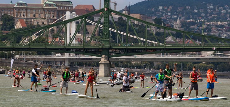 Újra hosszában szelik át Budapestet a SUP szerelmesei