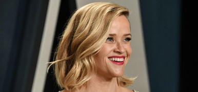 Új családtagot mutatott be a Doktor Szöszi sztárja