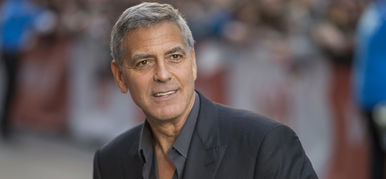 George Clooney fejenként egymillió dollárt ajándékozott a barátainak