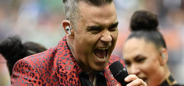 Robbie Williams egy zseniális karácsonyi koronavírus-dallal lepett meg minket – videó