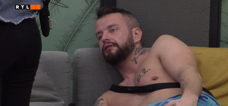 VV10: VV Digo szexoktatást tartott a lányoknak – 18+