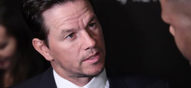 Mark Wahlberg bedrogozva vert félholtra egy vietnámi férfit