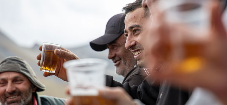 Mától tilos közterületen alkoholt fogyasztani