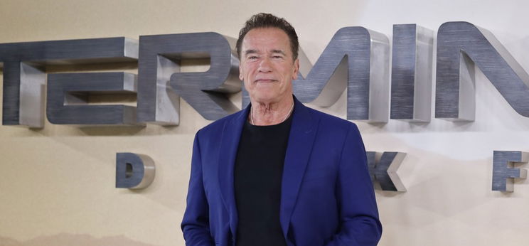 Élő közvetítésen trollkodott vejével Schwarzenegger – videó
