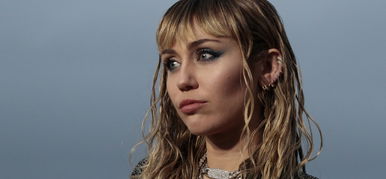 Gyászol Miley Cyrus, felfoghatatlan veszteség érte