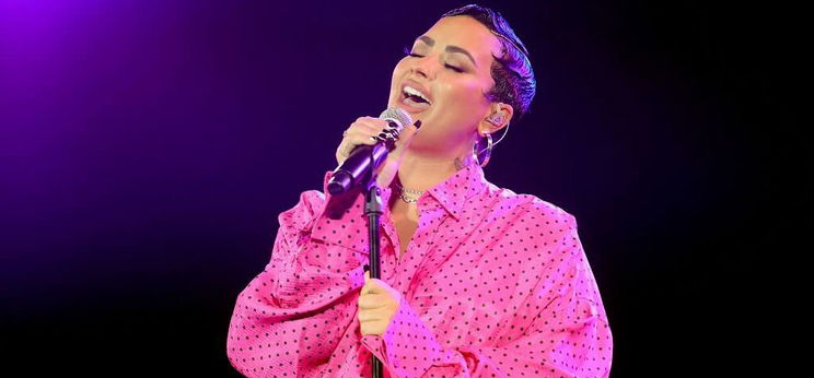 Sokkoló bejelentés: Demi Lovato pánszexuális