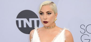 Lady Gaga olyan kerek popsit villantott, hogy máris 2,5 millió ember lájkolta a képet